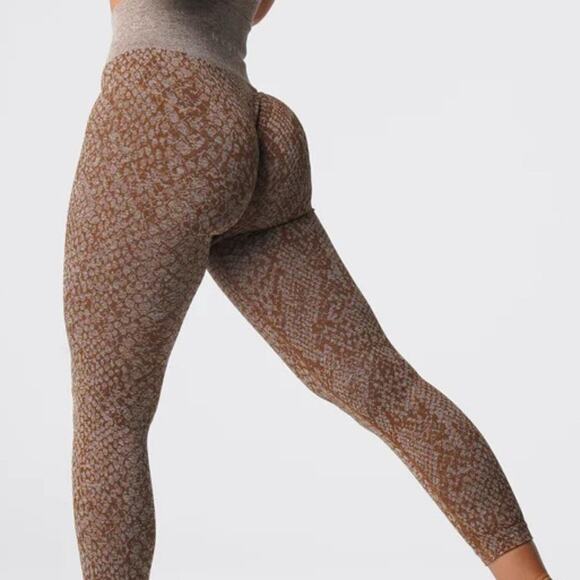 NVGTN Mocha Snakeskin Seamless Leggings - Picture 6 of 6